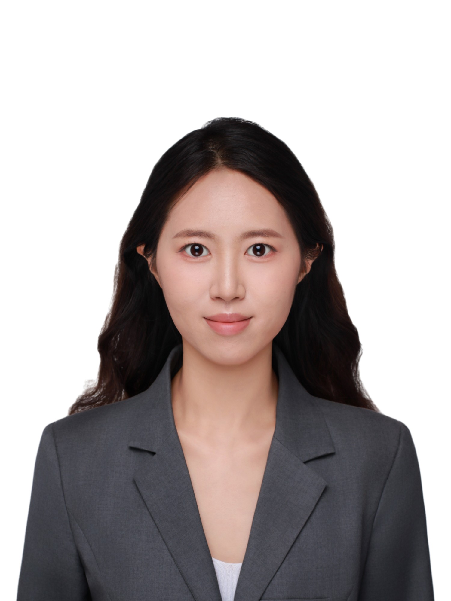 Ms. Xinyi Li — Music Teacher (Kindergarten–Secondary)